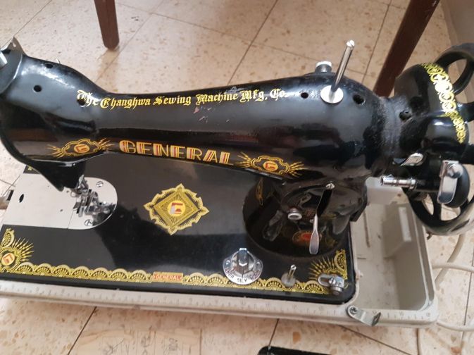 מכונת תפירה מכונת תפירה