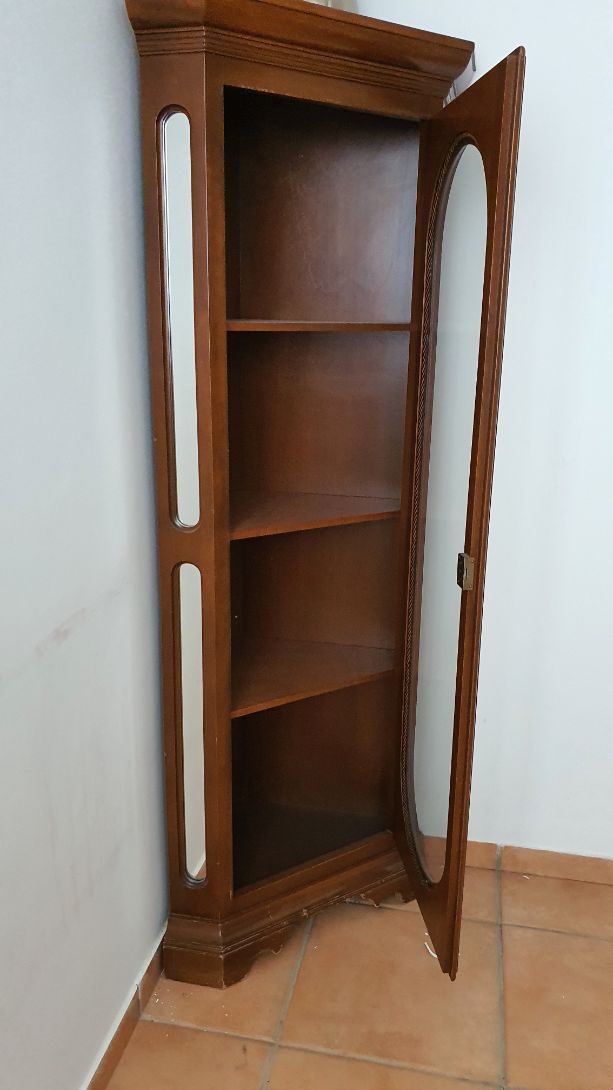 ויטרינה פינתית ויטרינה פינתית