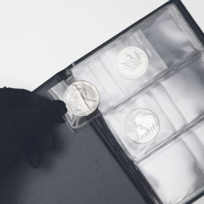 אלבום כיס של חברת Leuchtturm עבור 48 מטבעות בקוטר של עד 41 מ"מ - מתאים במיוחד עבור מטבעות כסף 